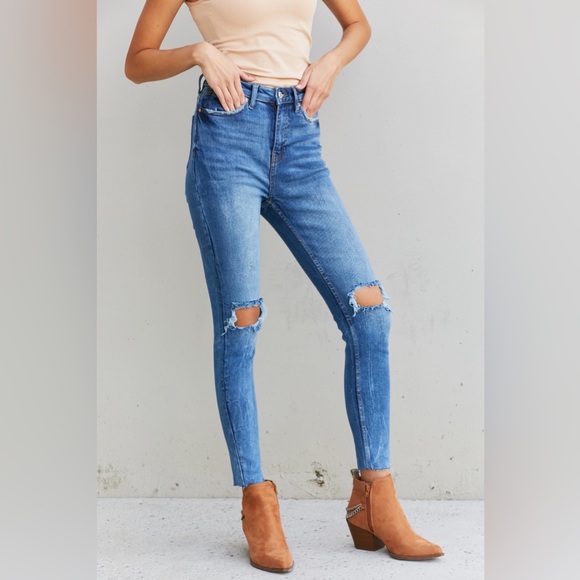 Can't Resist Distressed Raw Hem Jeans - Picture 3 of 5